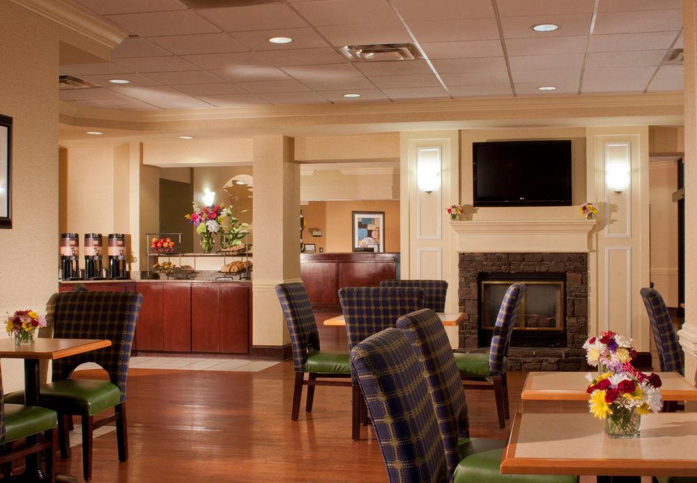 Springhill Suites By Marriott Atlanta Kennesaw Bagian luar foto