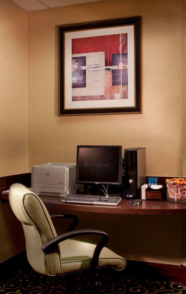 Springhill Suites By Marriott Atlanta Kennesaw Bagian luar foto
