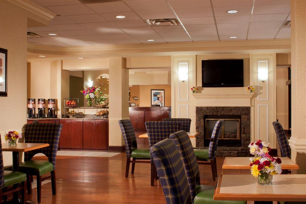 Springhill Suites By Marriott Atlanta Kennesaw Bagian luar foto