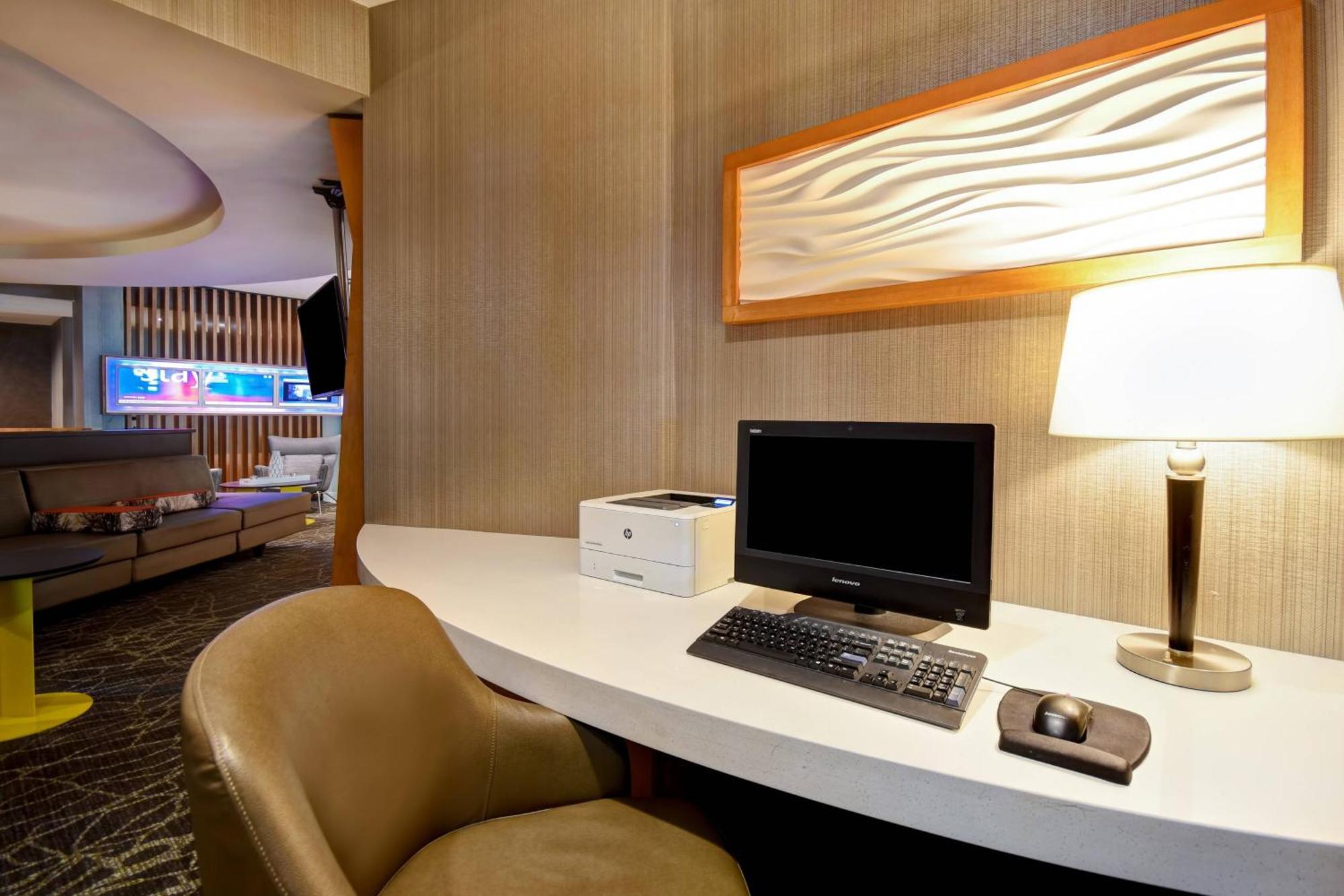 Springhill Suites By Marriott Atlanta Kennesaw Bagian luar foto