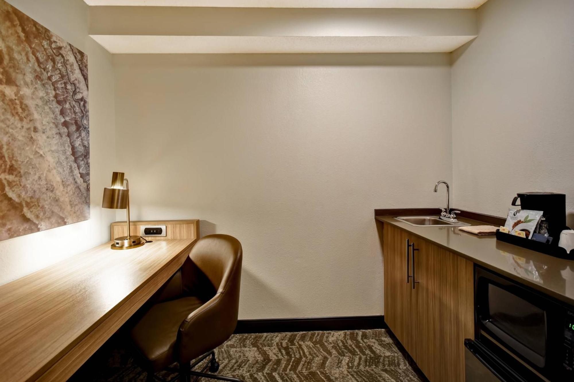 Springhill Suites By Marriott Atlanta Kennesaw Bagian luar foto